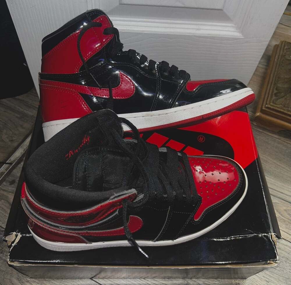 Nike Air Jordan 1 Retro High OG Patent Bred Size 8.5